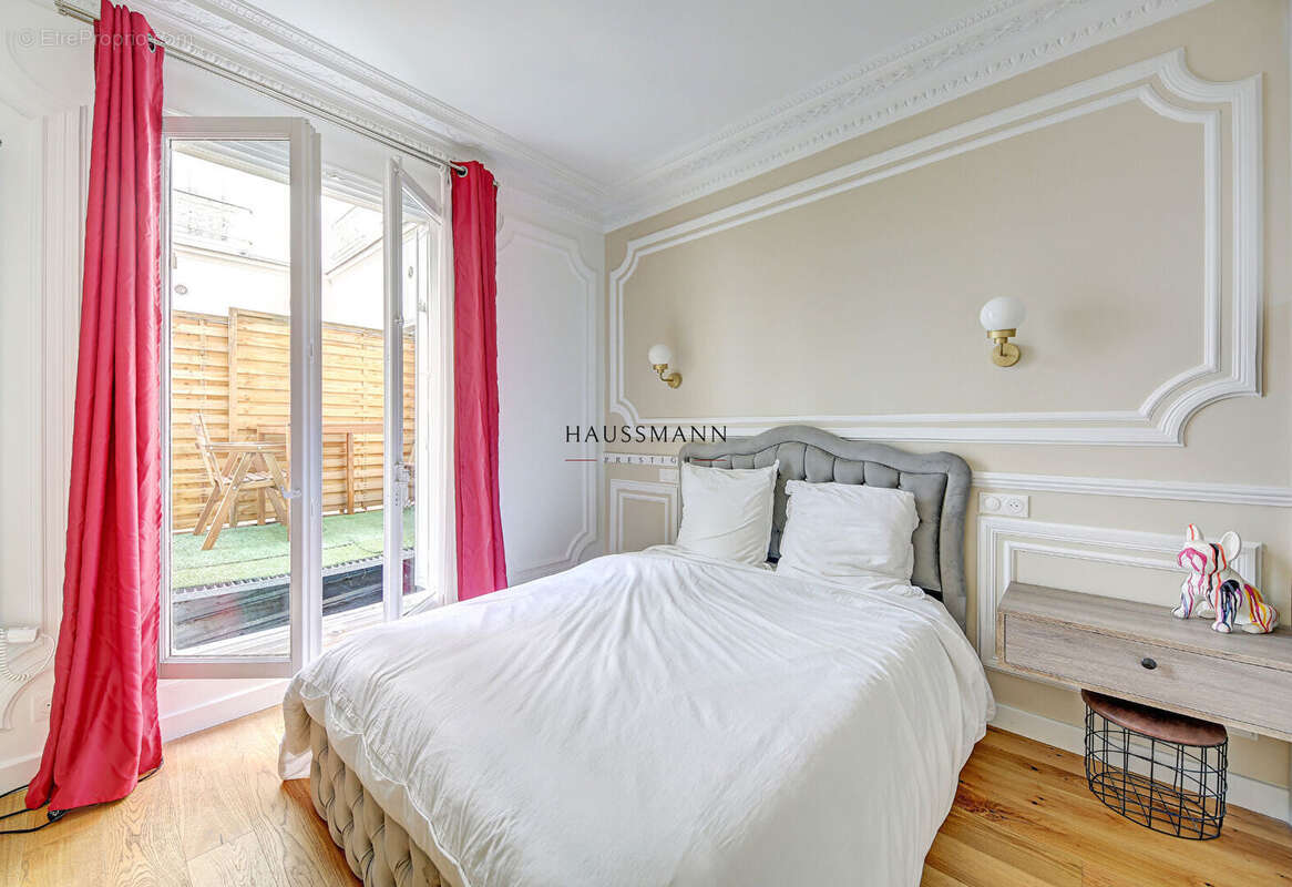 Appartement à PARIS-9E