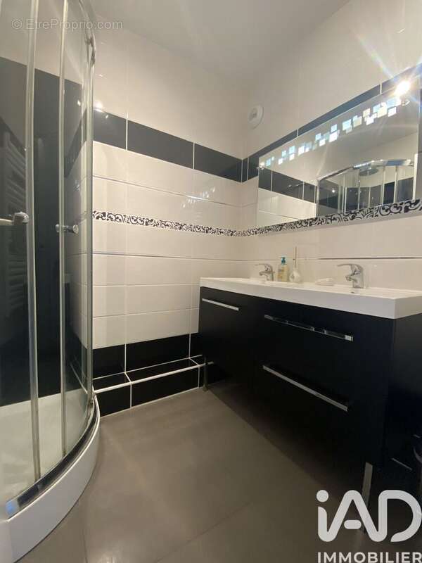 Appartement 79 m² à Avon  - photo 8