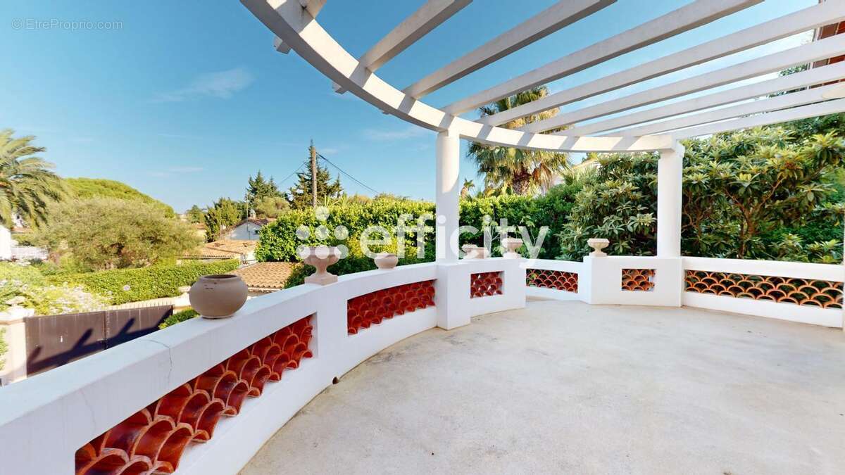 Maison à ANTIBES