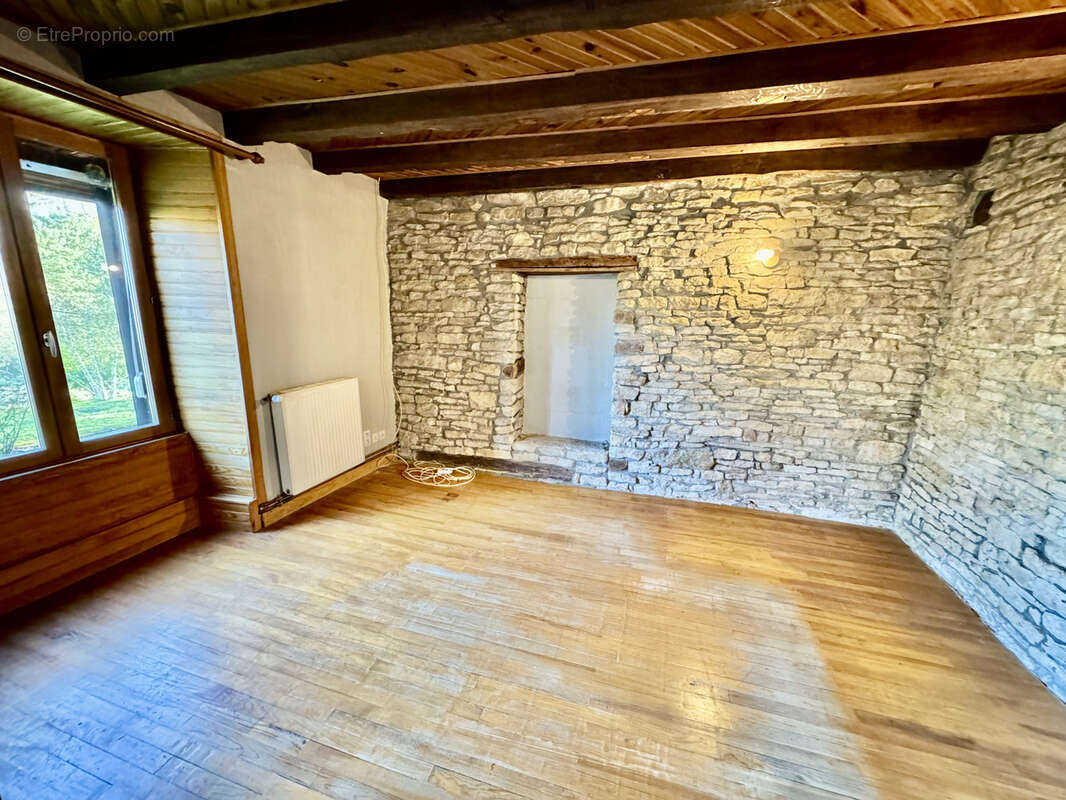 Maison à VILLERSEXEL