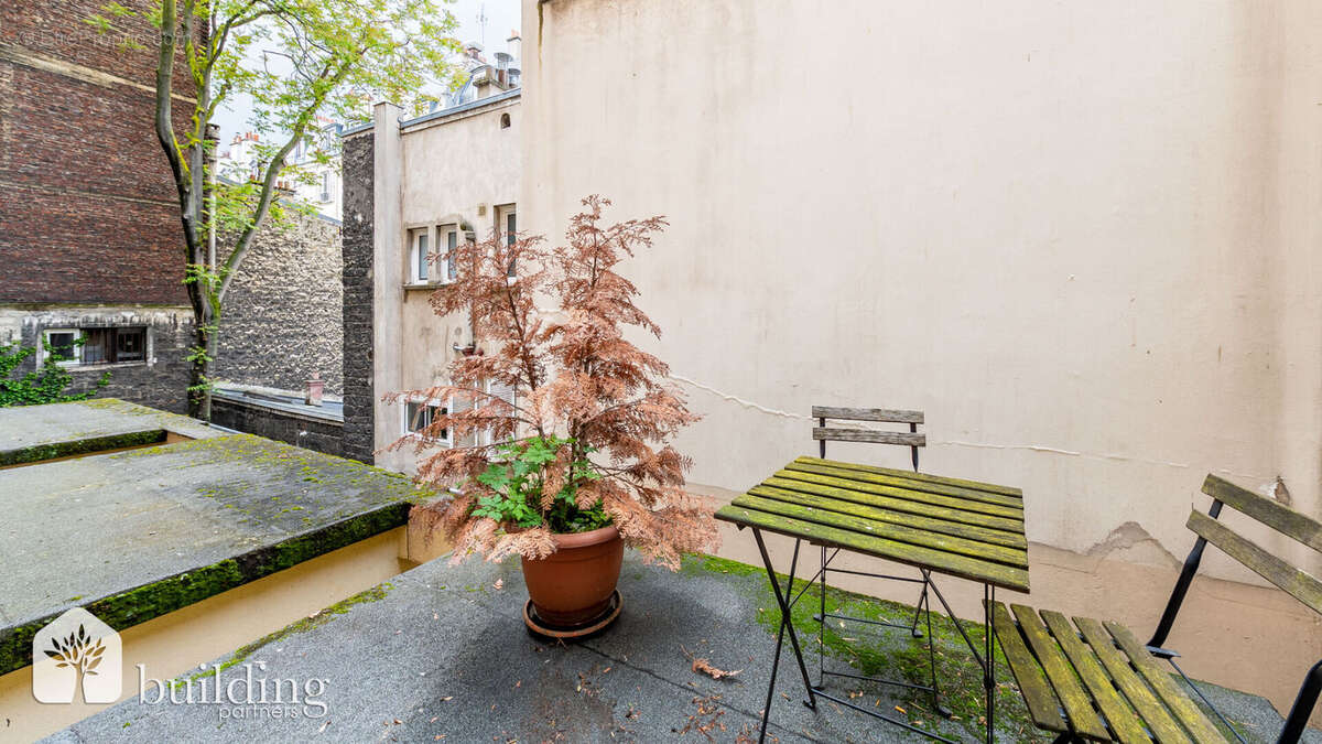 Arc de Triomphe Paris 17ème - Studio 29,40 m² avec 7,35 m² de terrasse - photo 17