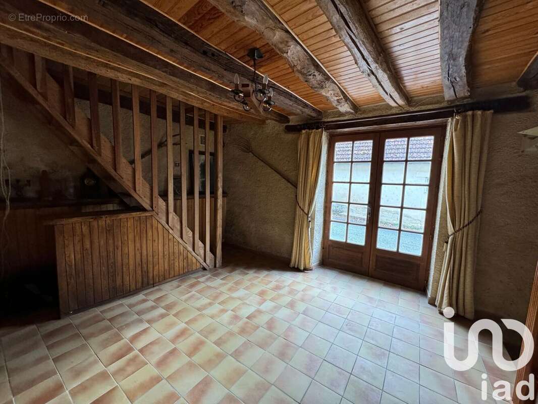 Maison 145 m² à Concores  - photo 8