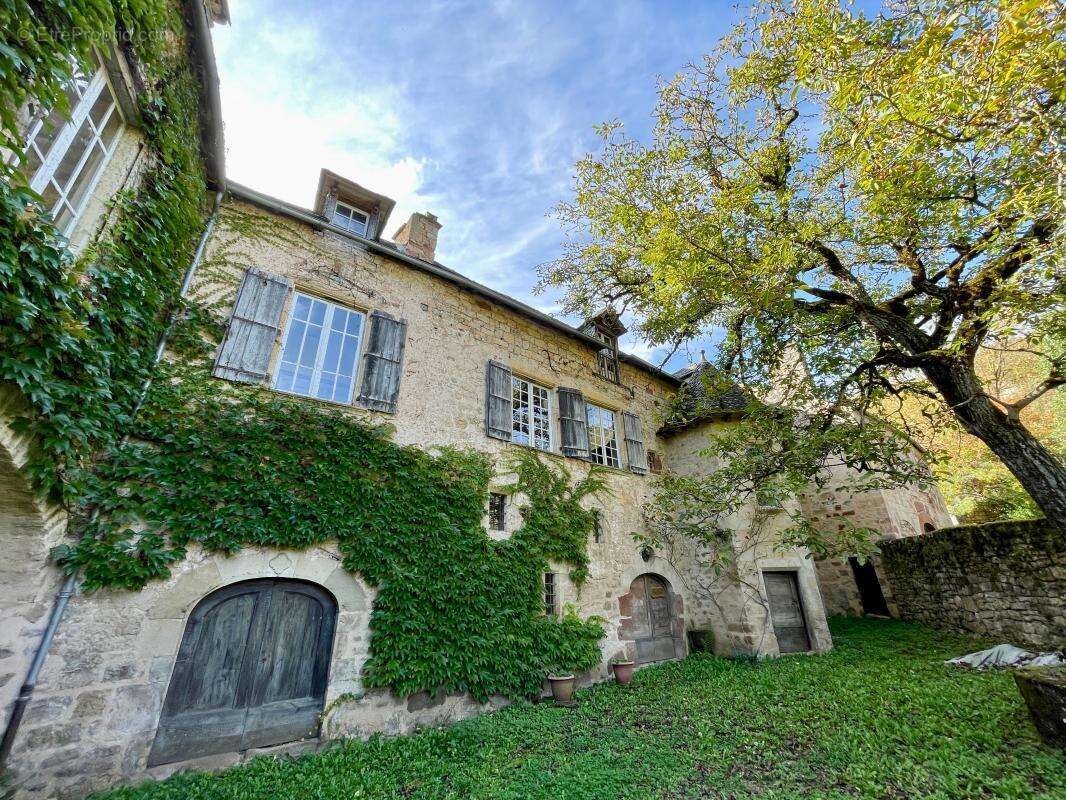 Maison à MARCILLAC-VALLON