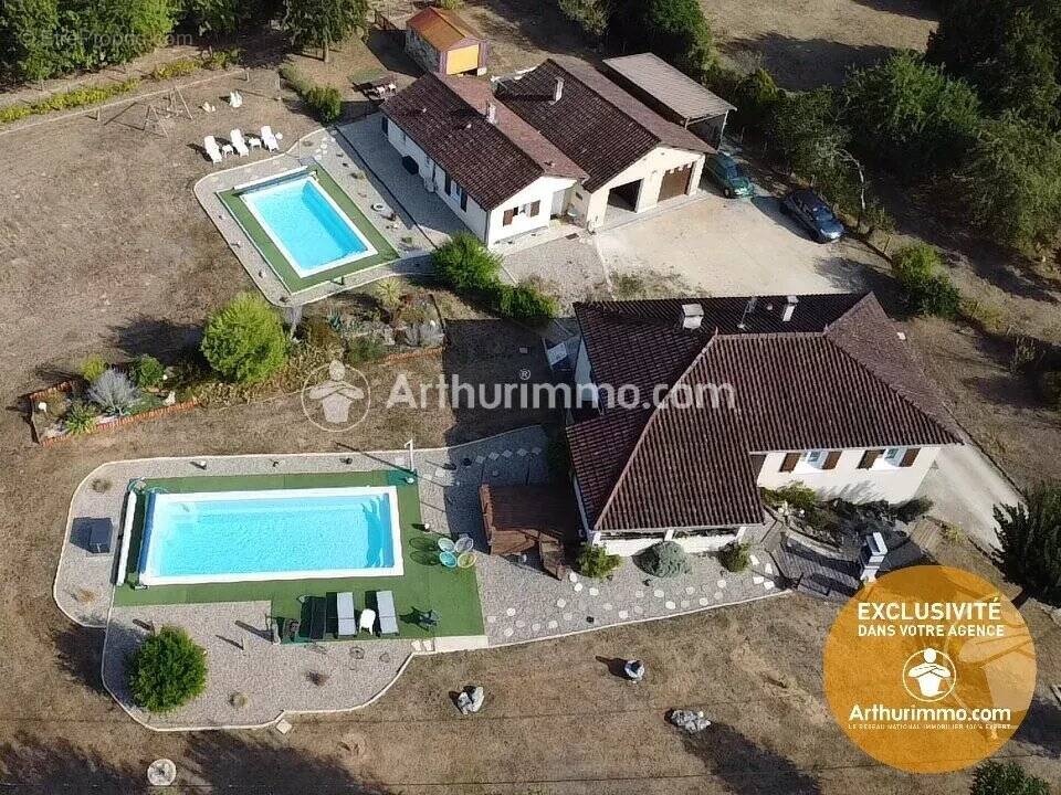 Maison à SAINT-ASTIER