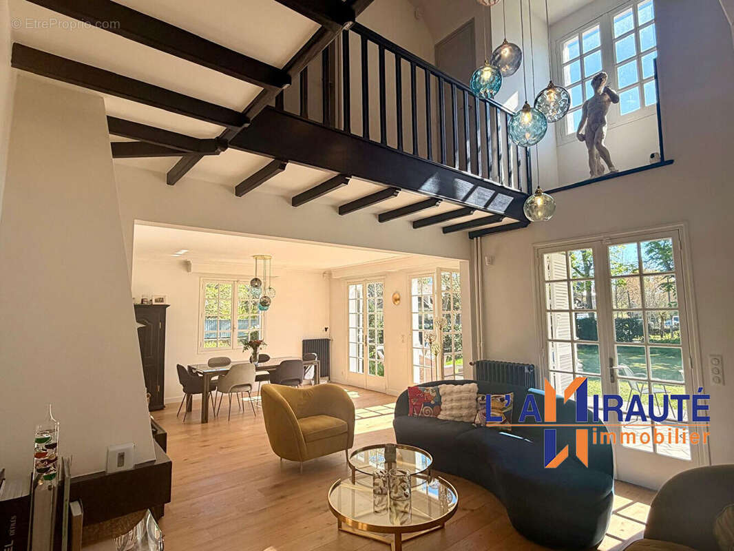 Maison à MAISONS-LAFFITTE