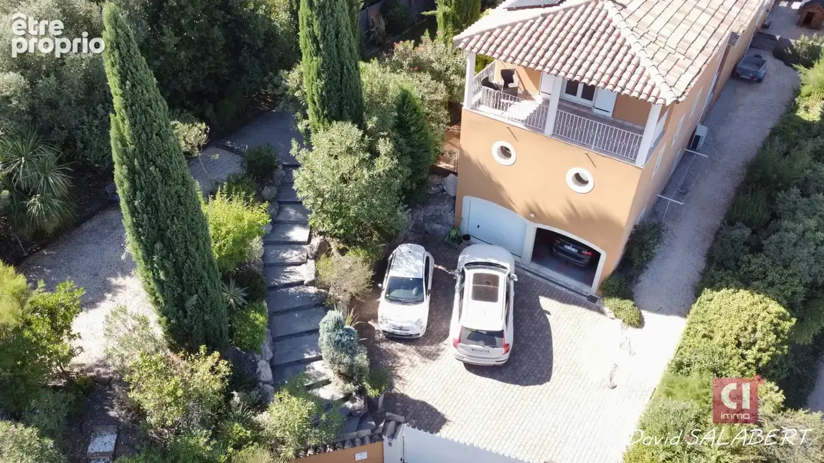 Villa d'architecte T5 à vendre à Brignoles -170 m², pièce de vie lumineuse de 70 m² et piscine - photo 18