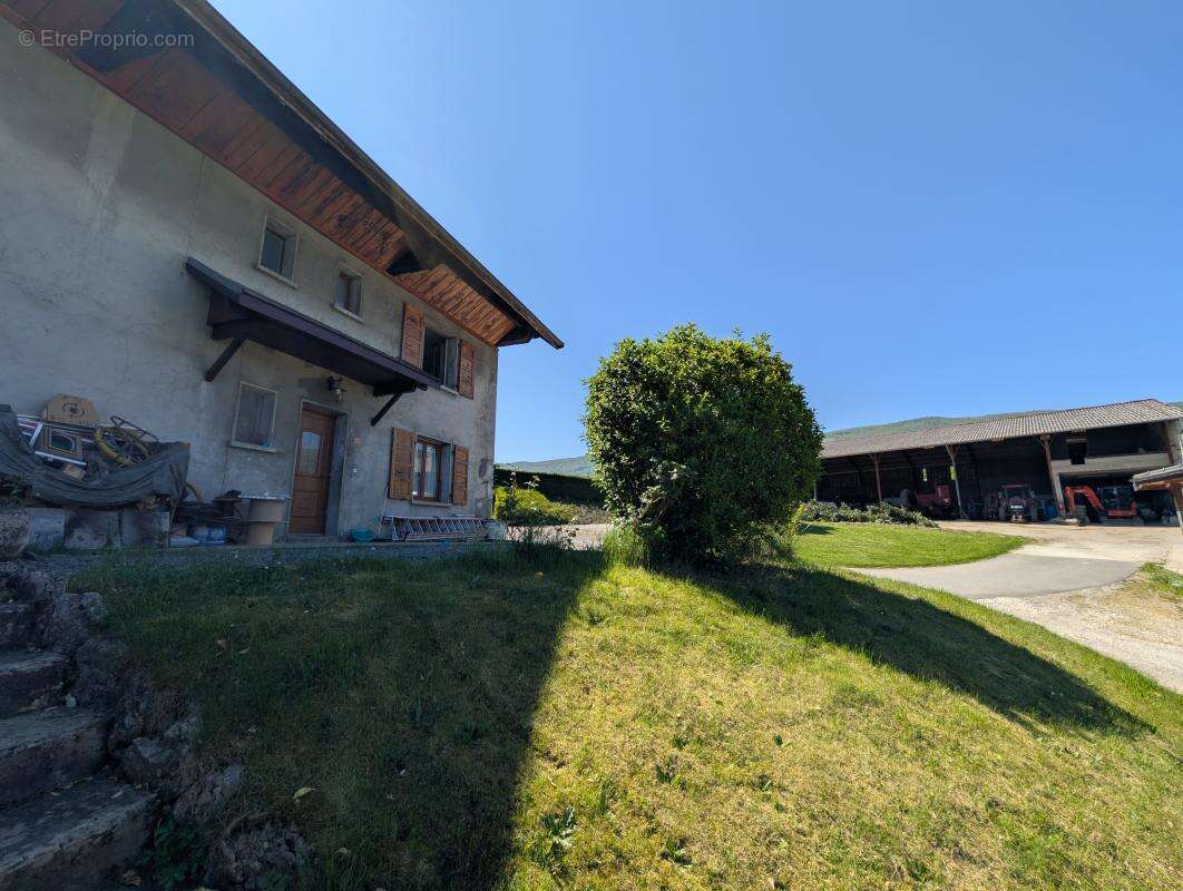 Appartement à LORNAY
