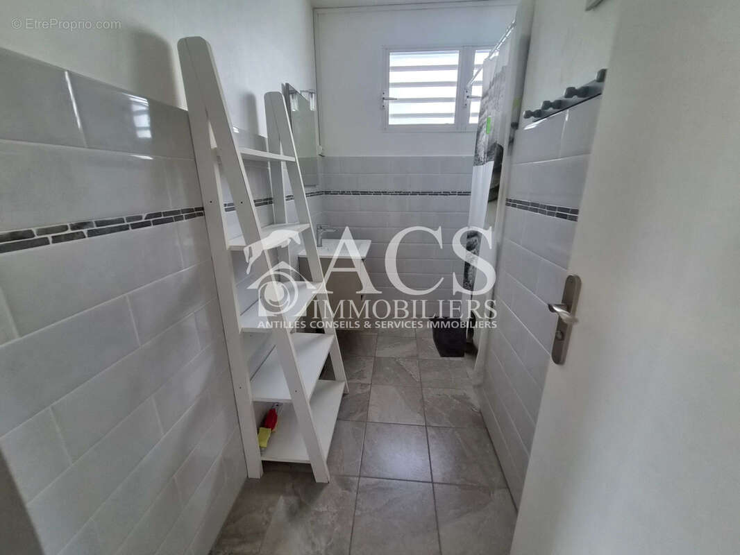 Maison F4 + F5 meublé et équipée en très bon état. - photo 21