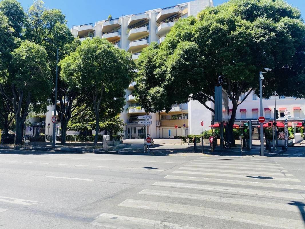 Commerce à MARSEILLE-8E