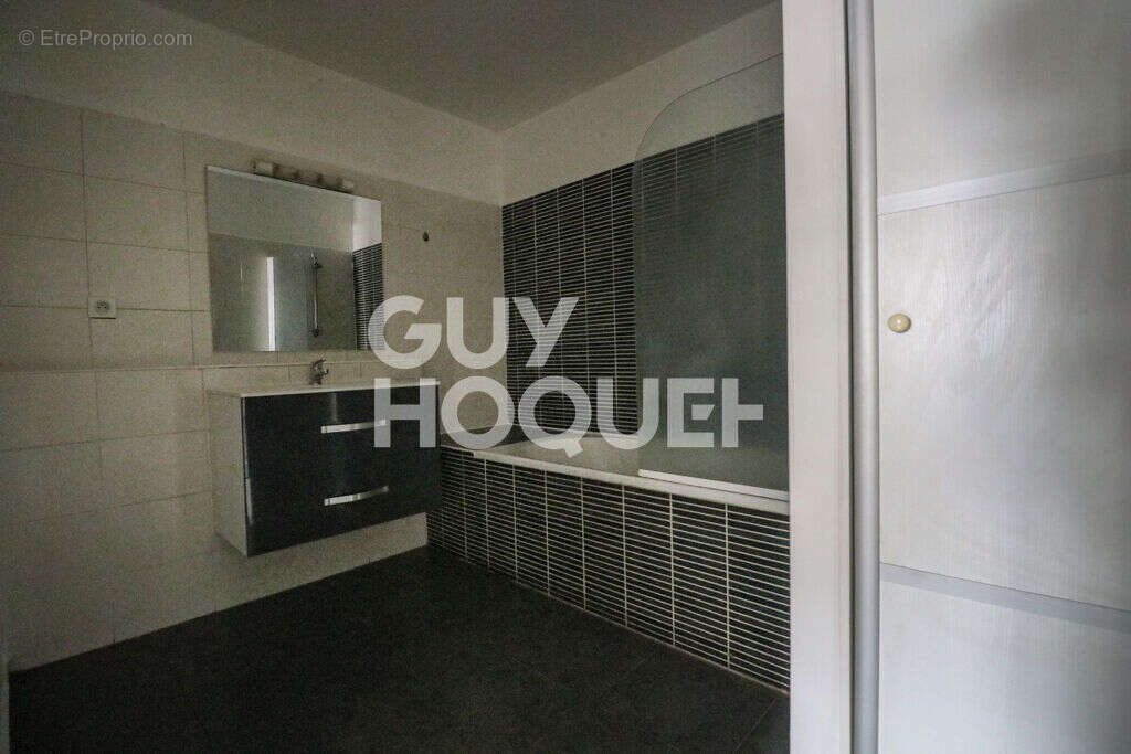 Appartement à SAINT-DENIS