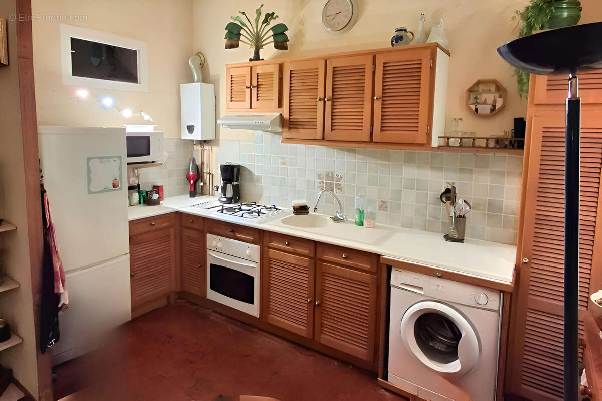 Appartement à MARSEILLE-2E