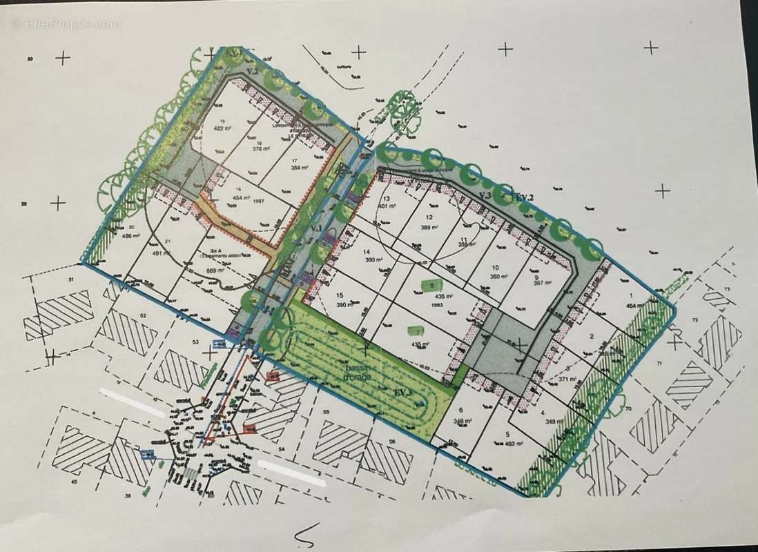 Terrain à GROSBREUIL