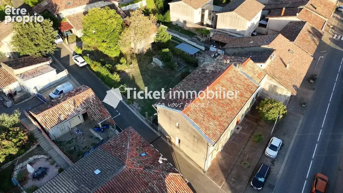 Appartement t3 55m2 pompignan 1er étage, 2,80 m sous plafond, chambres côté jardin, sans charges de copropriété, toiture neuve e - photo 2