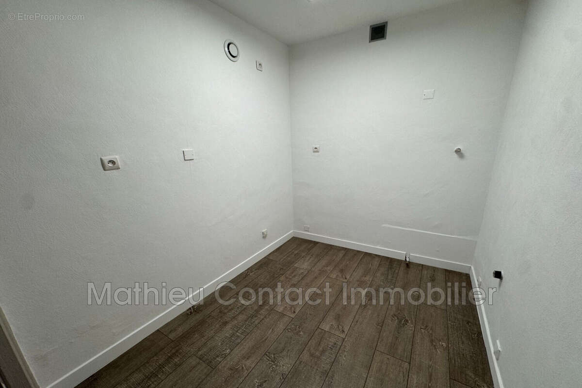 Appartement 54 m² à Nimes  - photo 7
