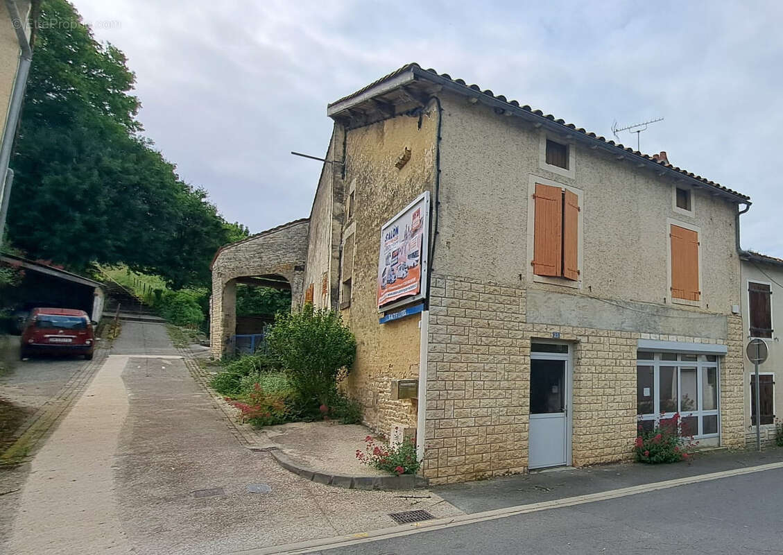 Maison à CHIZE