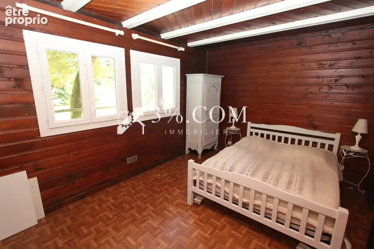 Chalet 56 m2 - 1 chambre - un ruisseau traversant - photo 4
