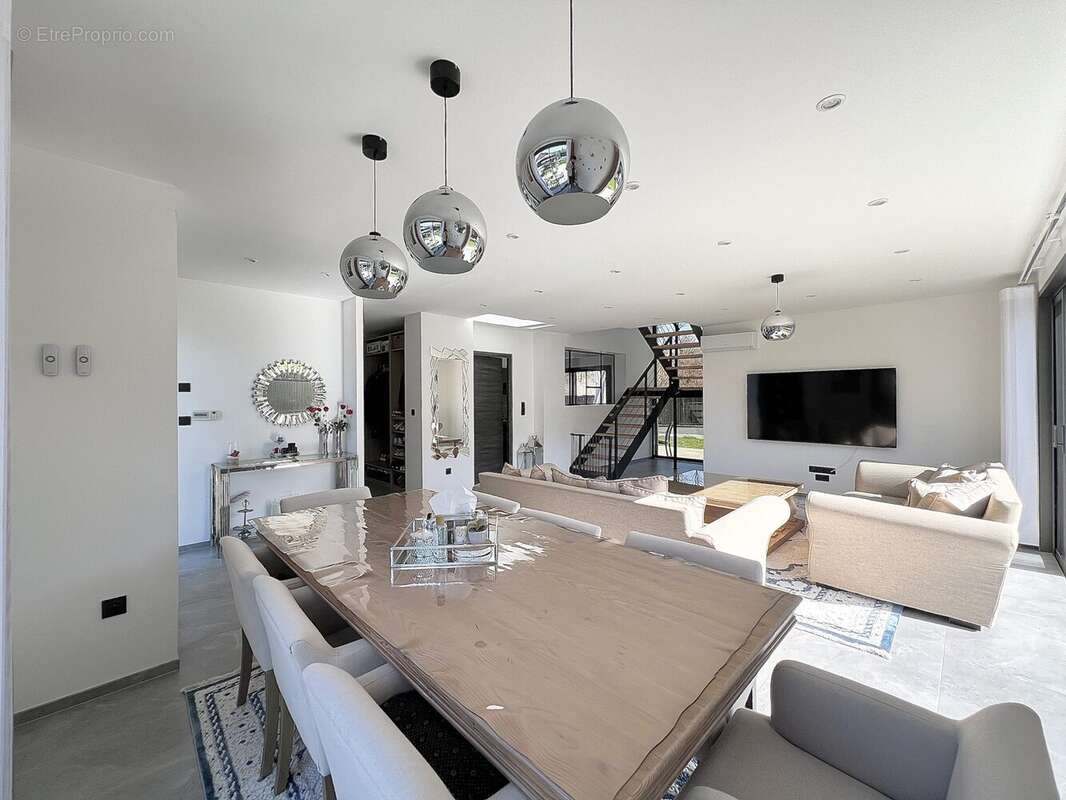 Maison à TIGNIEU-JAMEYZIEU