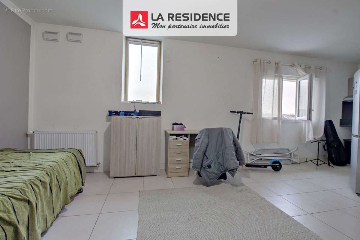 Appartement à SARTROUVILLE