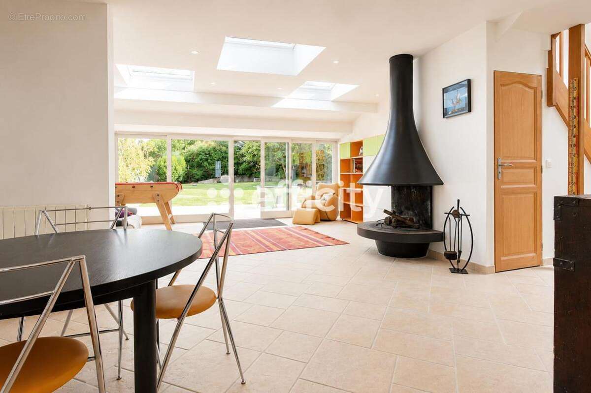 Maison 148 m² à Chelles  - photo 5