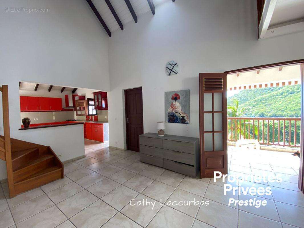 Rare ! Propriété à Deshaies avec grand jardin et vue mer - photo 10
