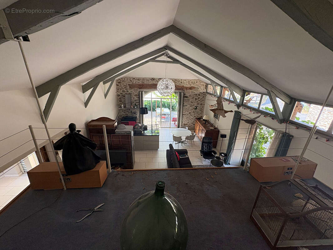 Maison d'exception avec extension contemporaine et prestations de qualité - photo 11