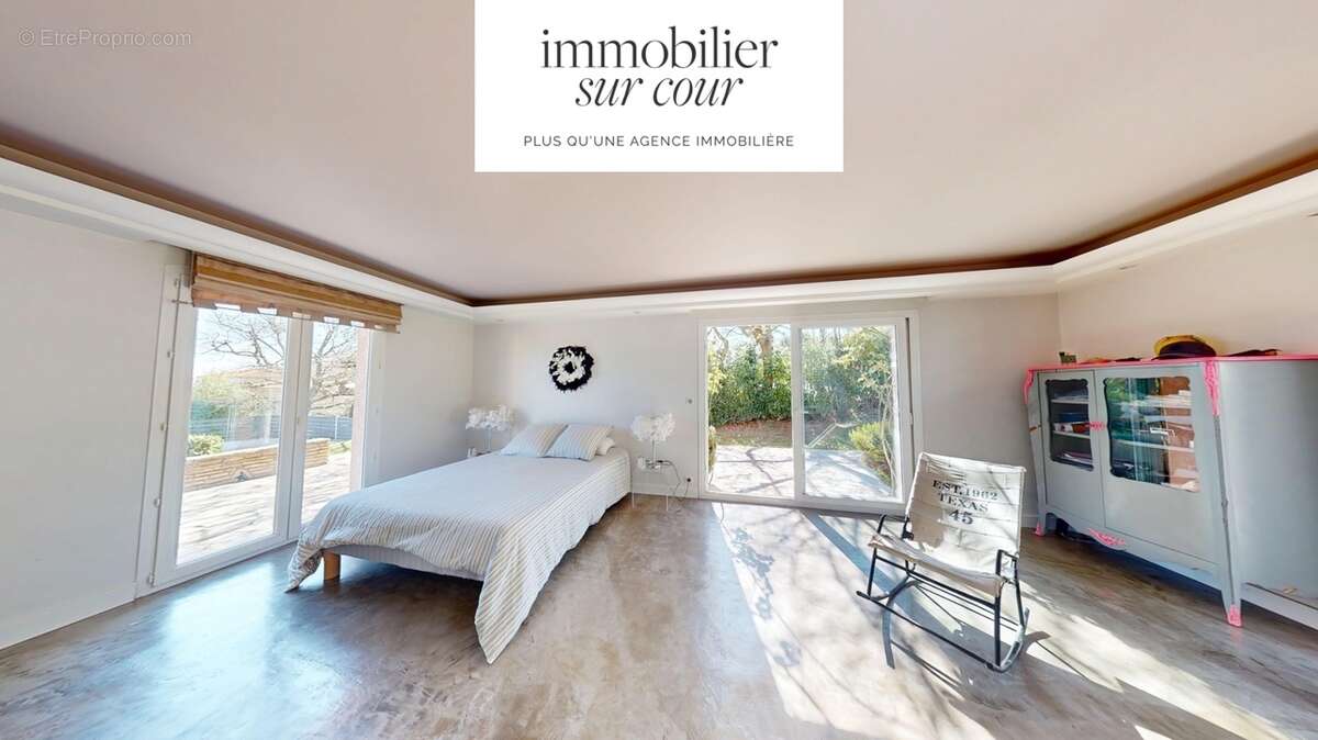 Maison à SAINT-GENEST-LERPT