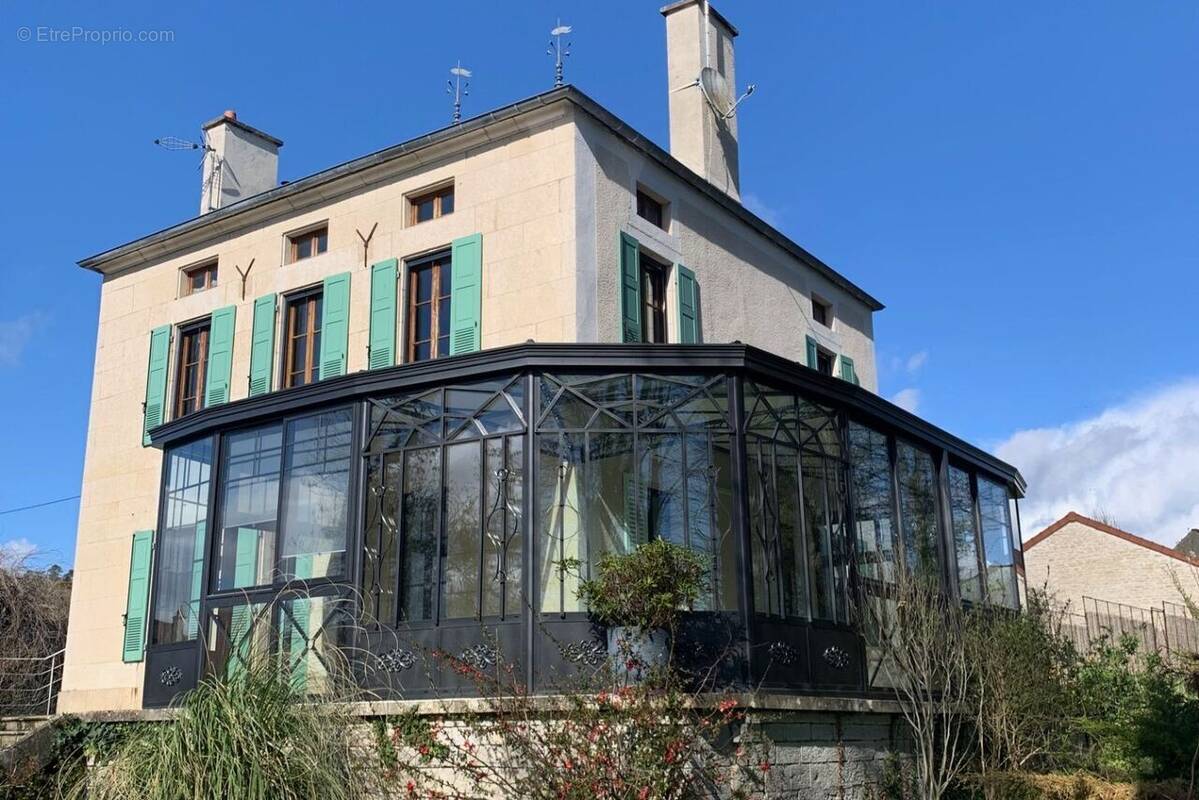 Maison à FAIN-LES-MONTBARD