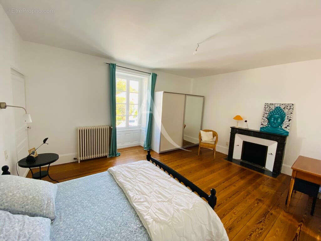 Maison à LE POIRE-SUR-VIE