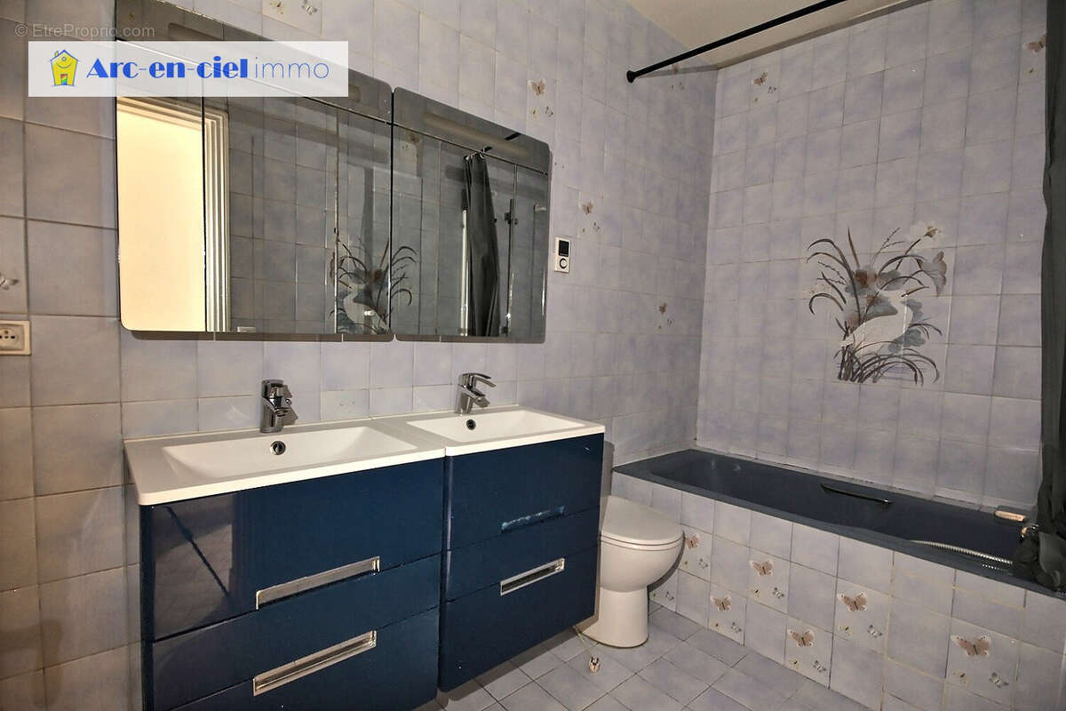 Appartement à PARIS-10E