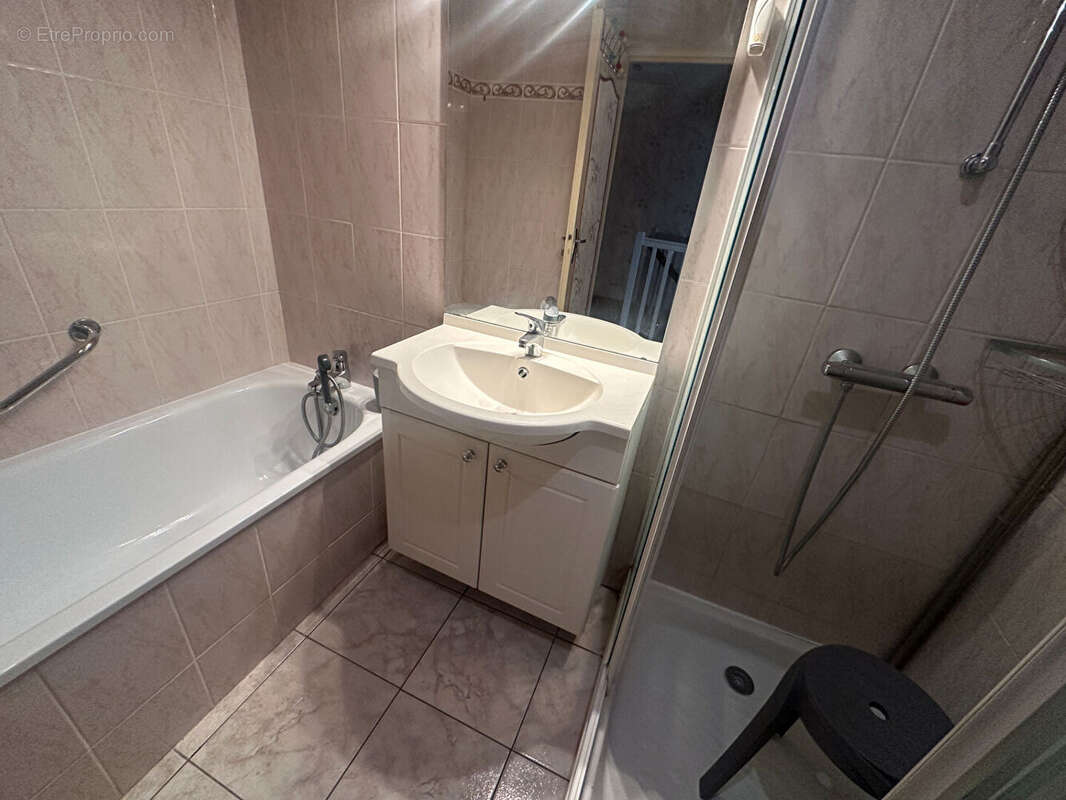 Maison à ARS-SUR-MOSELLE