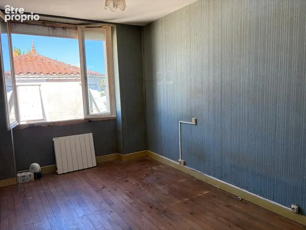 Mareuil sur lay dissais 85320 calme absolu avec tout a pied maison a rafraichir avec garage a prix fou - photo 12