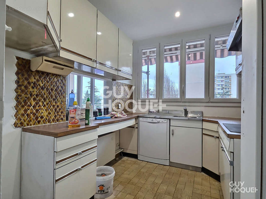 Appartement à MAISONS-ALFORT