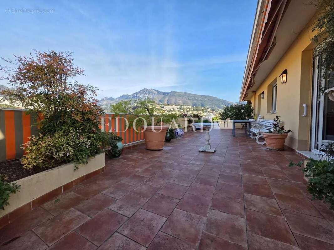 Appartement à MENTON