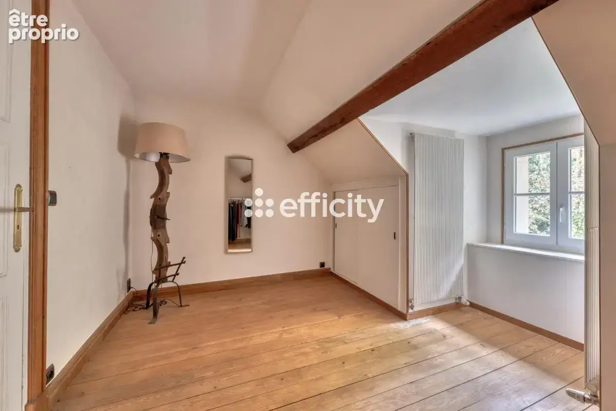 Maison 8 pièces 270 m² à vendre à Saints (77120) - photo 10