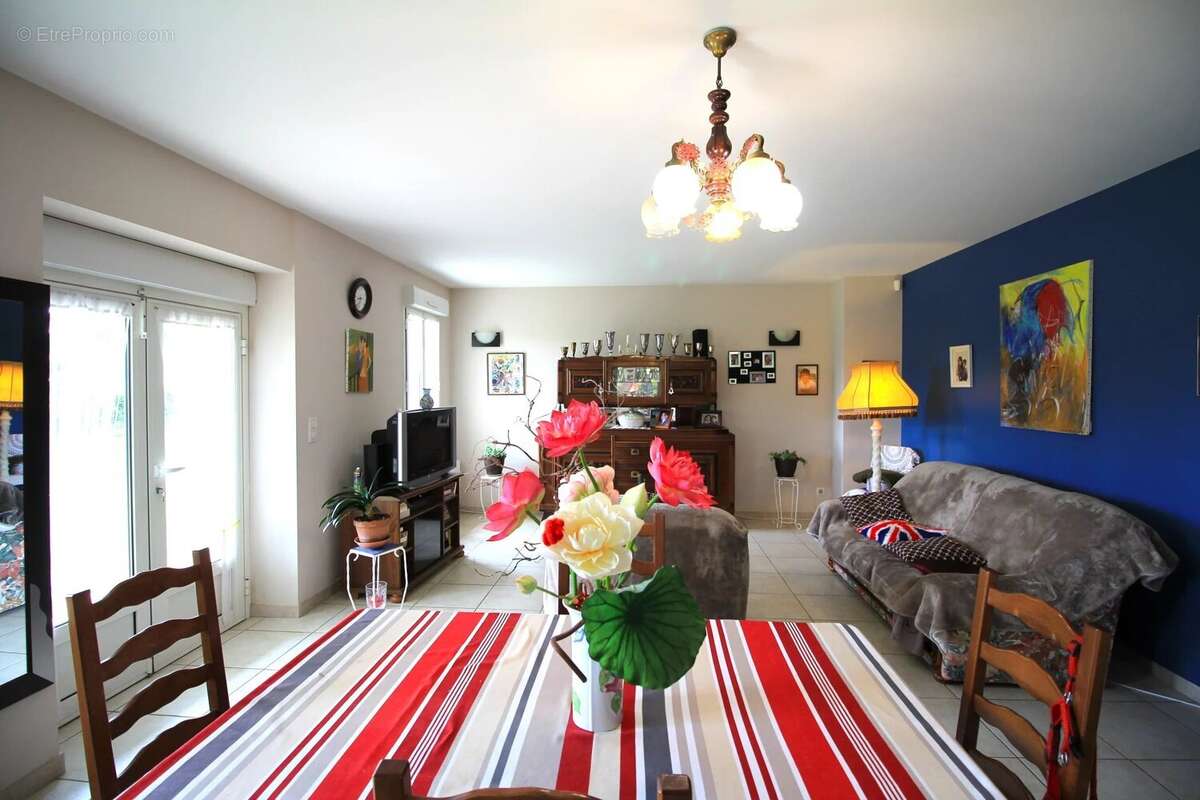 Maison à MONFLANQUIN