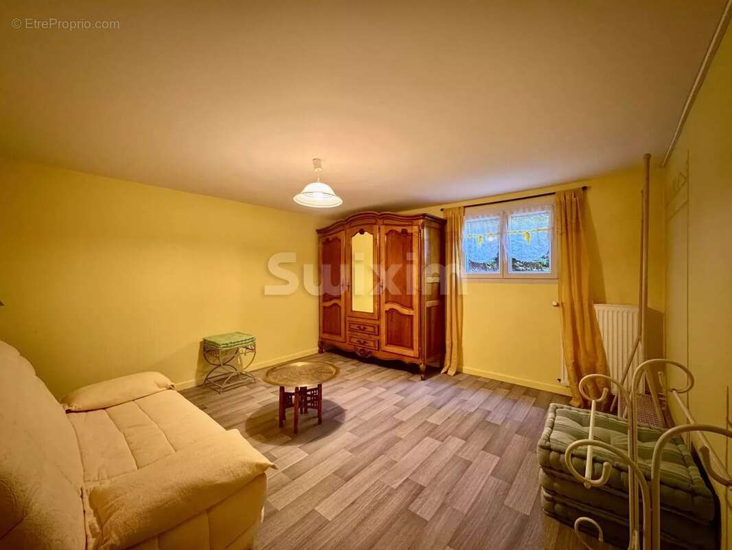 Maison à SAINT-JULIEN