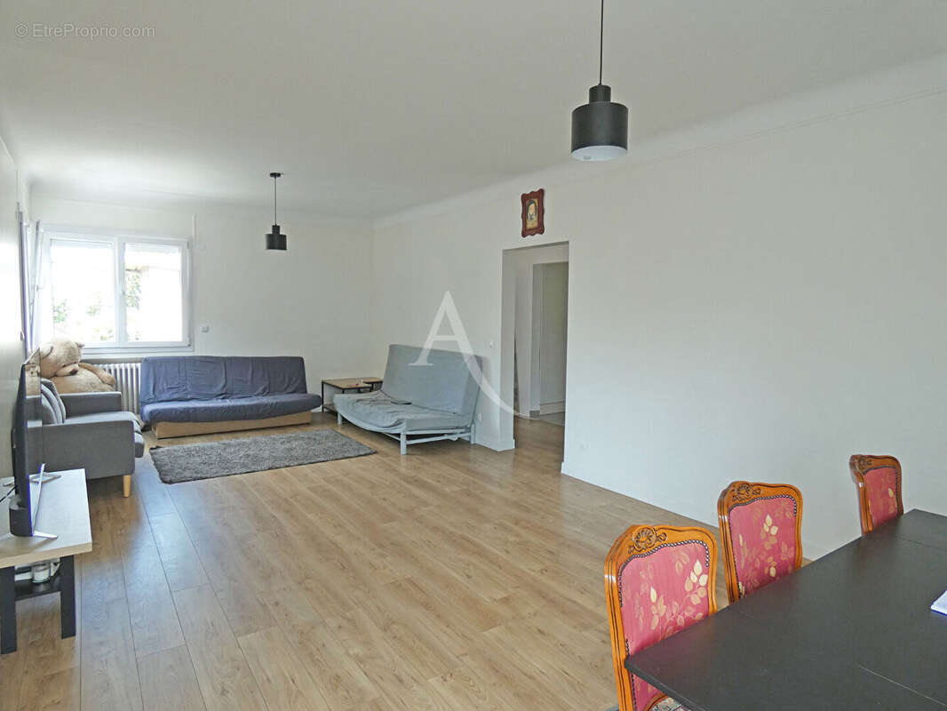 Maison à VILLEMOMBLE