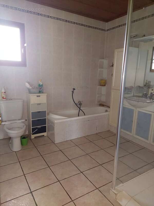 Coteaux Carbonne 31 , Villa sur 2155m² de terrain avec garage - photo 12