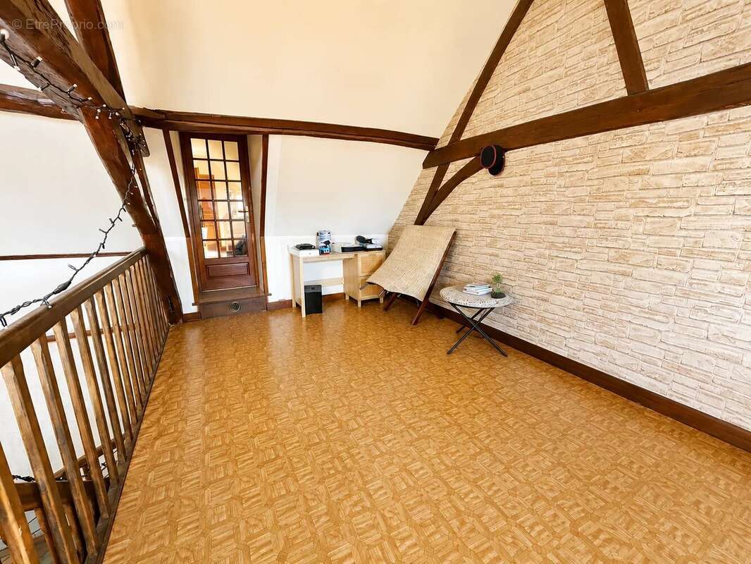 Maison à PARAY-SOUS-BRIAILLES