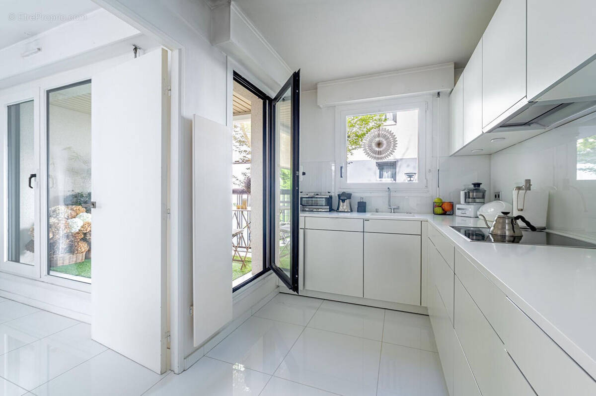 Appartement à PARIS-20E