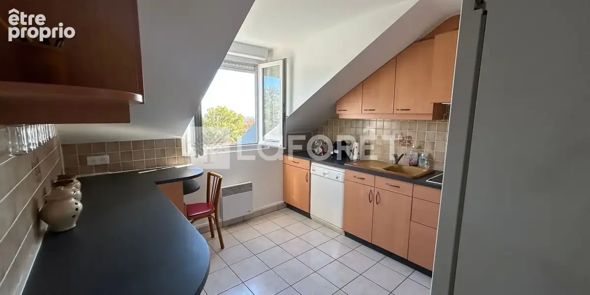 À vendre - Appartement F3 avec 1 cave à Thiais - photo 3