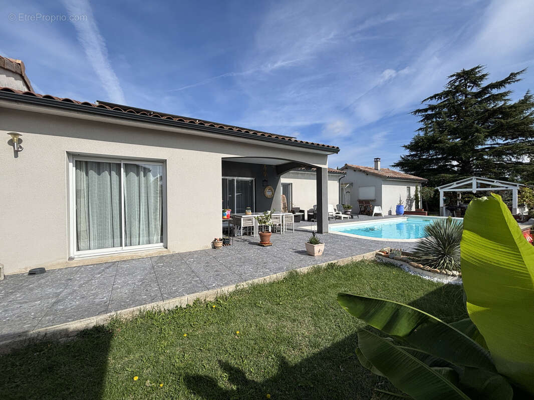 Maison à SAINT-MARCEL-LES-VALENCE