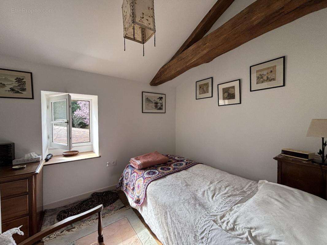 Maison à RUFFEC