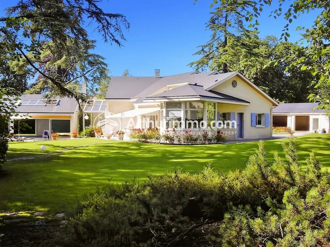 Maison à SOISY-SUR-SEINE