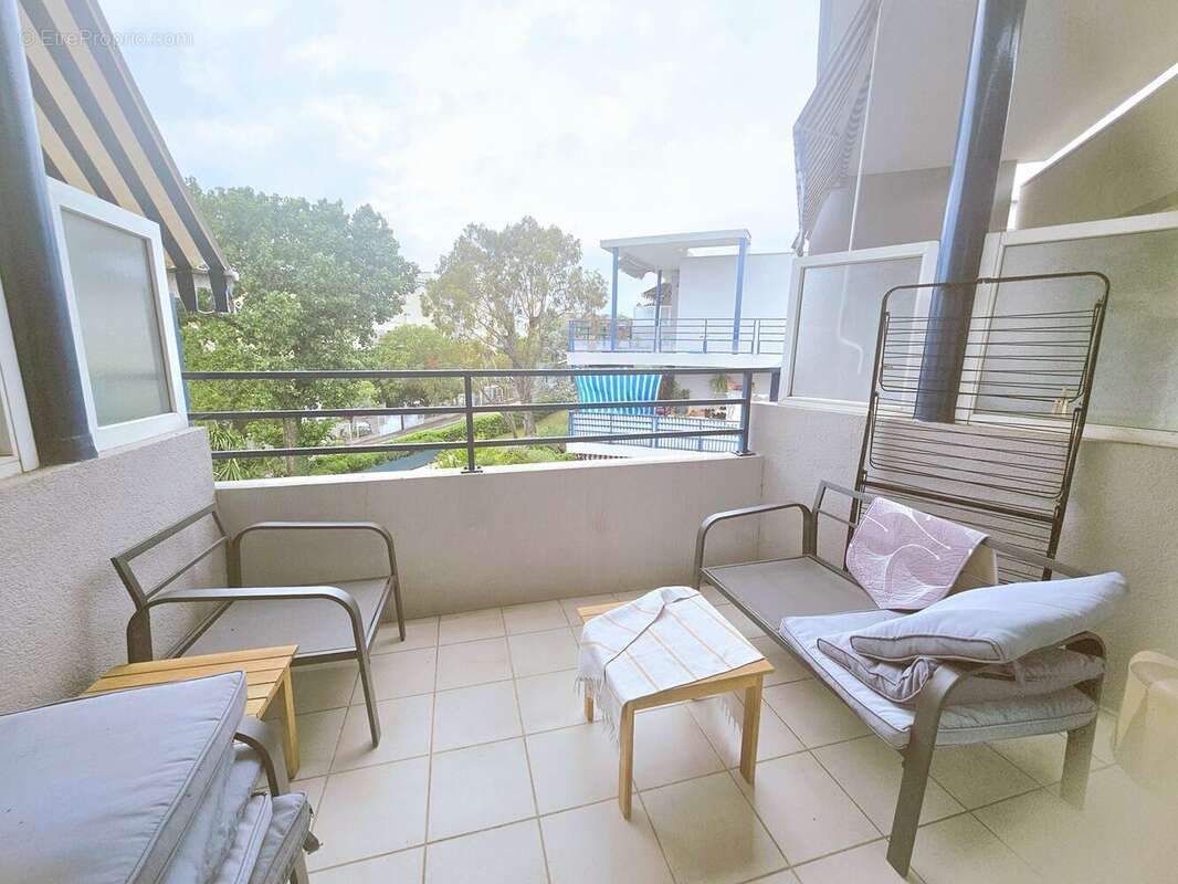 Appartement à LE CANNET