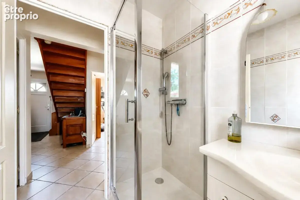 Maison de 5 pièces de 123 m² Loi Carrez 137m² sol à La Genevraye - photo 15