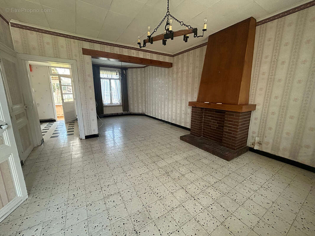 Maison à HENDECOURT-LES-CAGNICOURT