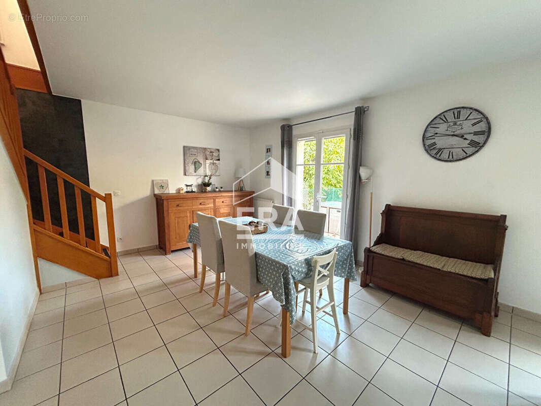 Maison à PLAISIR