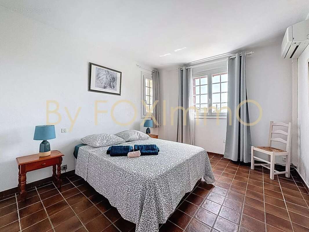 Antibes centre, au calme, maison 4 chambres , jardin, grand garage , parking privatif, expo sud - photo 11