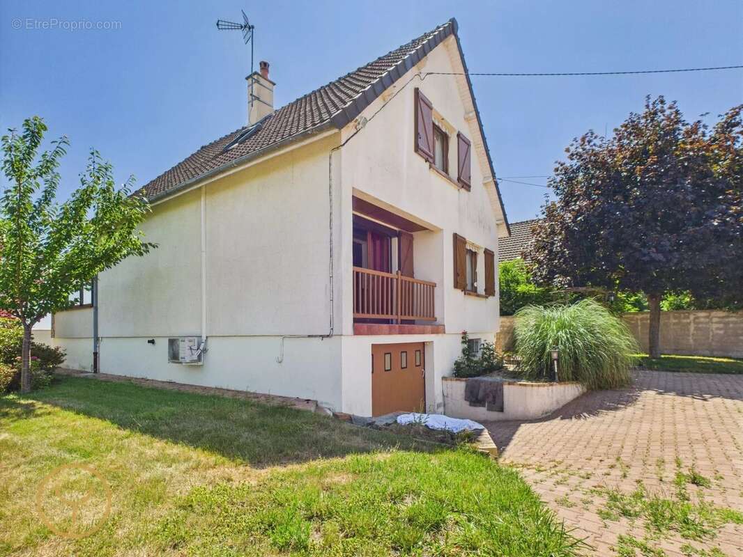 Maison à ROMILLY-SUR-SEINE